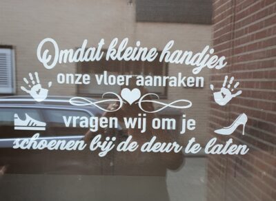 sticker "omdat kleine handjes..." - Afbeelding 2